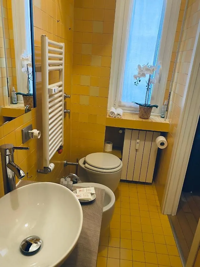 Chiara Guest House 34 - M4 Metro Blu Milan 0*,  Italy