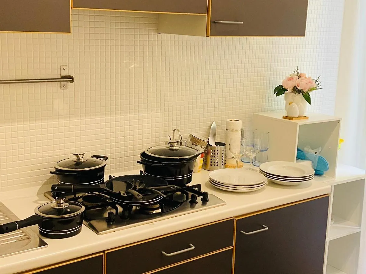 Chiara Guest House 34 - M4 Metro Blu Milan