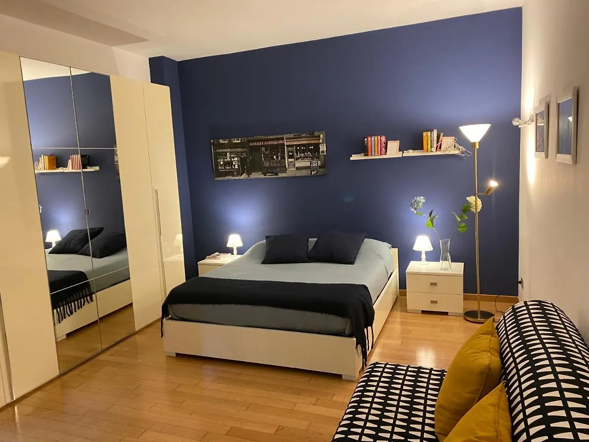 Apartment Chiara Guest House 34 - M4 Metro Blu Milan