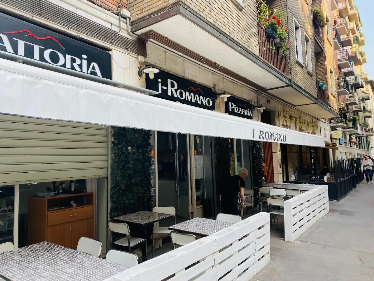 Chiara Guest House 34 - M4 Metro Blu Милан 0*,