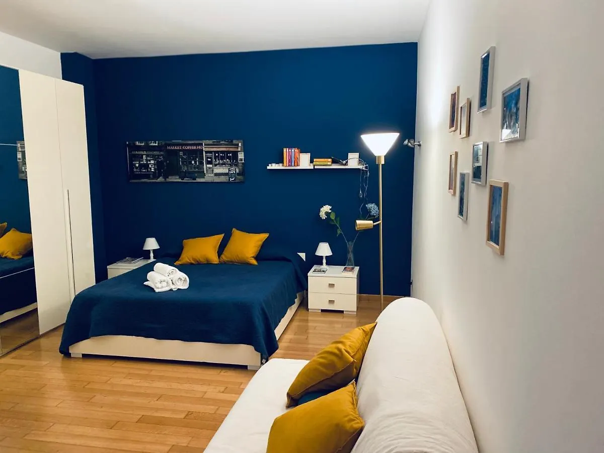 Chiara Guest House 34 - M4 Metro Blu Милан Италия