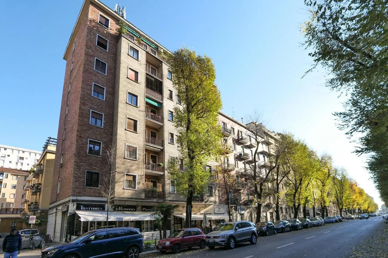 Chiara Guest House 34 - M4 Metro Blu Милан Апартаменты