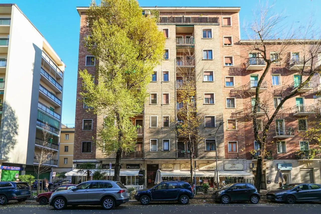 Chiara Guest House 34 - M4 Metro Blu Milaan Italië